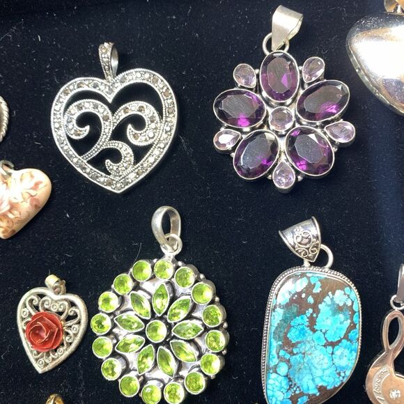 Lot of 31 Mixed Gemstone & Statement Pendants Boho Artisan Some 925 & Vintage - Picture 4 of 16